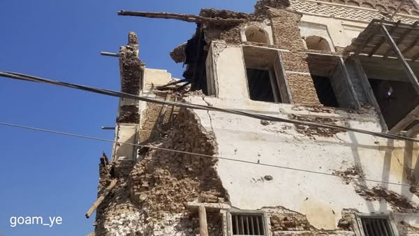 زيارة تفقدية لدار المالية الأثري في الحديدة واتفاق على ترميم جزئي. 